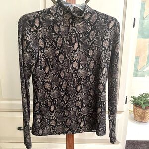 Liverpool snakeskin pattern mock turtleneck size S